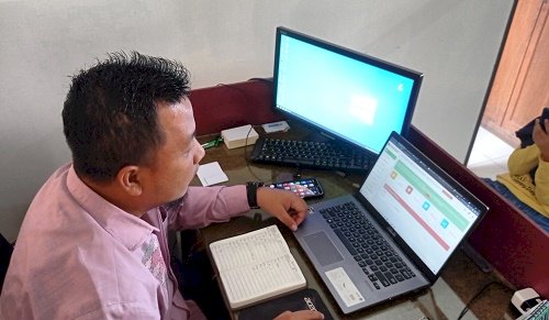 Adanya Versi Terbaru Aplikasi E-learning, Operator MTsN 1 Kota Langsung Bergerak Cepat